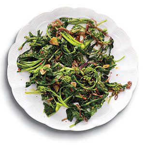 Spicy-Sautéed-Broccoli-Rabe-with-Garlic-300x300